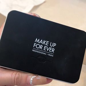 Matte velvet skin powder foundation